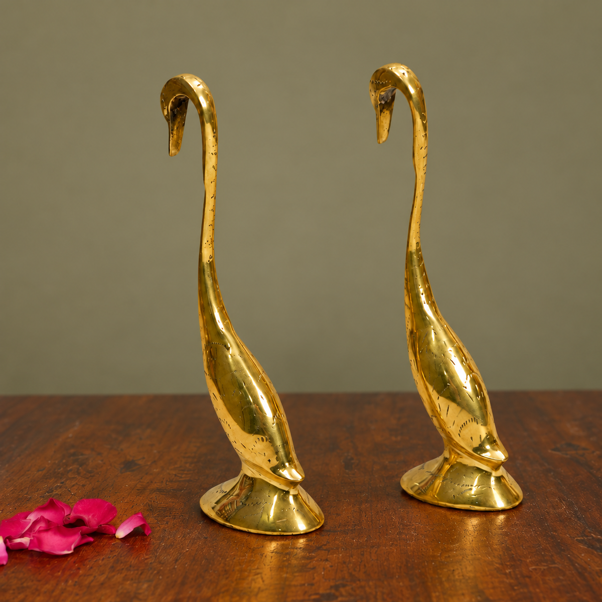 Decorative Swan Figurine with Long Curved Neck | Polished Golden Brass Finish